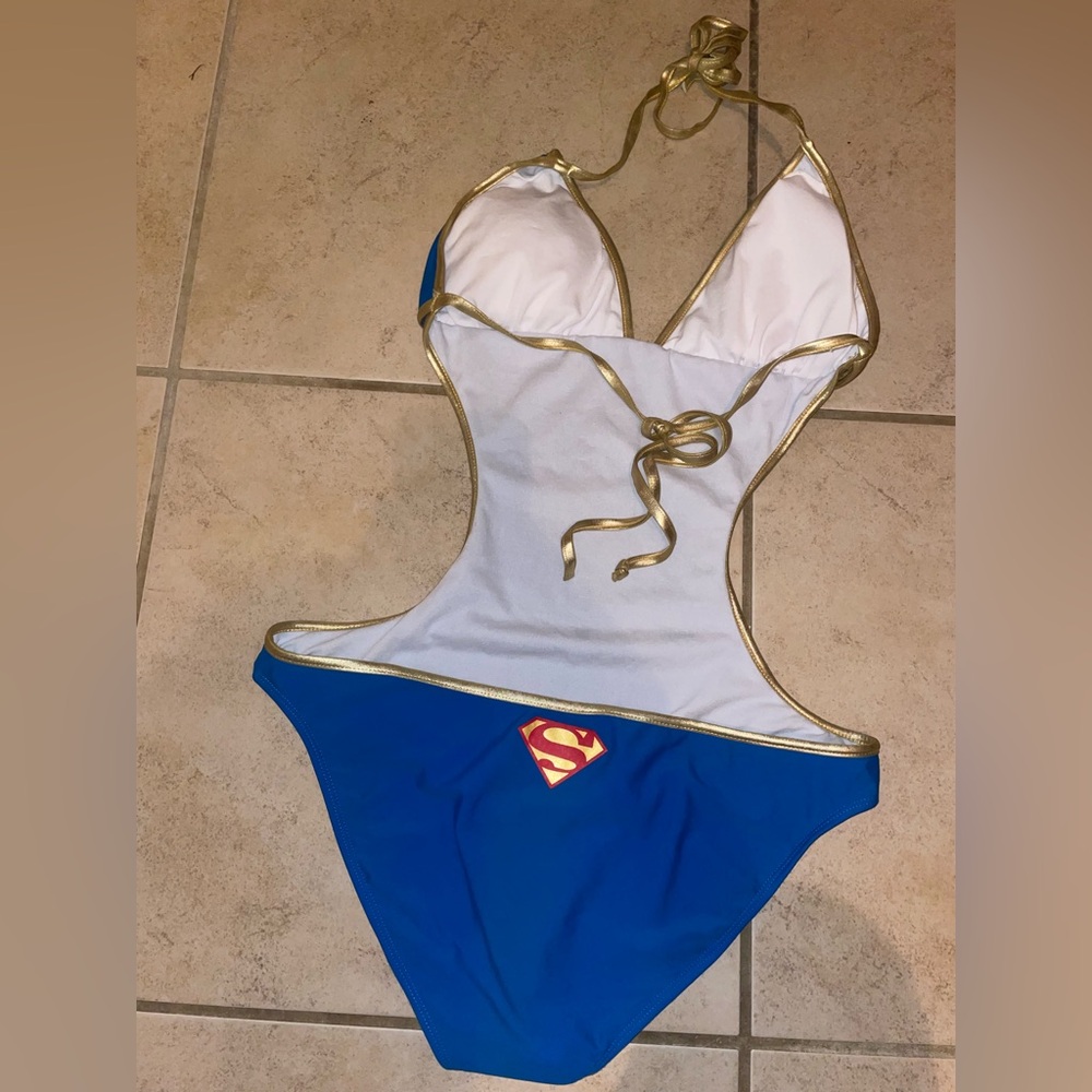 Superman one piece Swimsuit - Picture 3 of 7